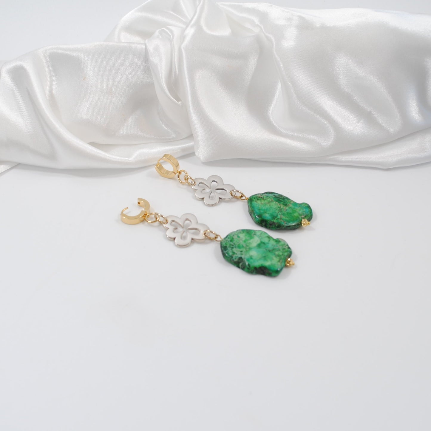 Summer Green Örhängen - Design by Brandeby