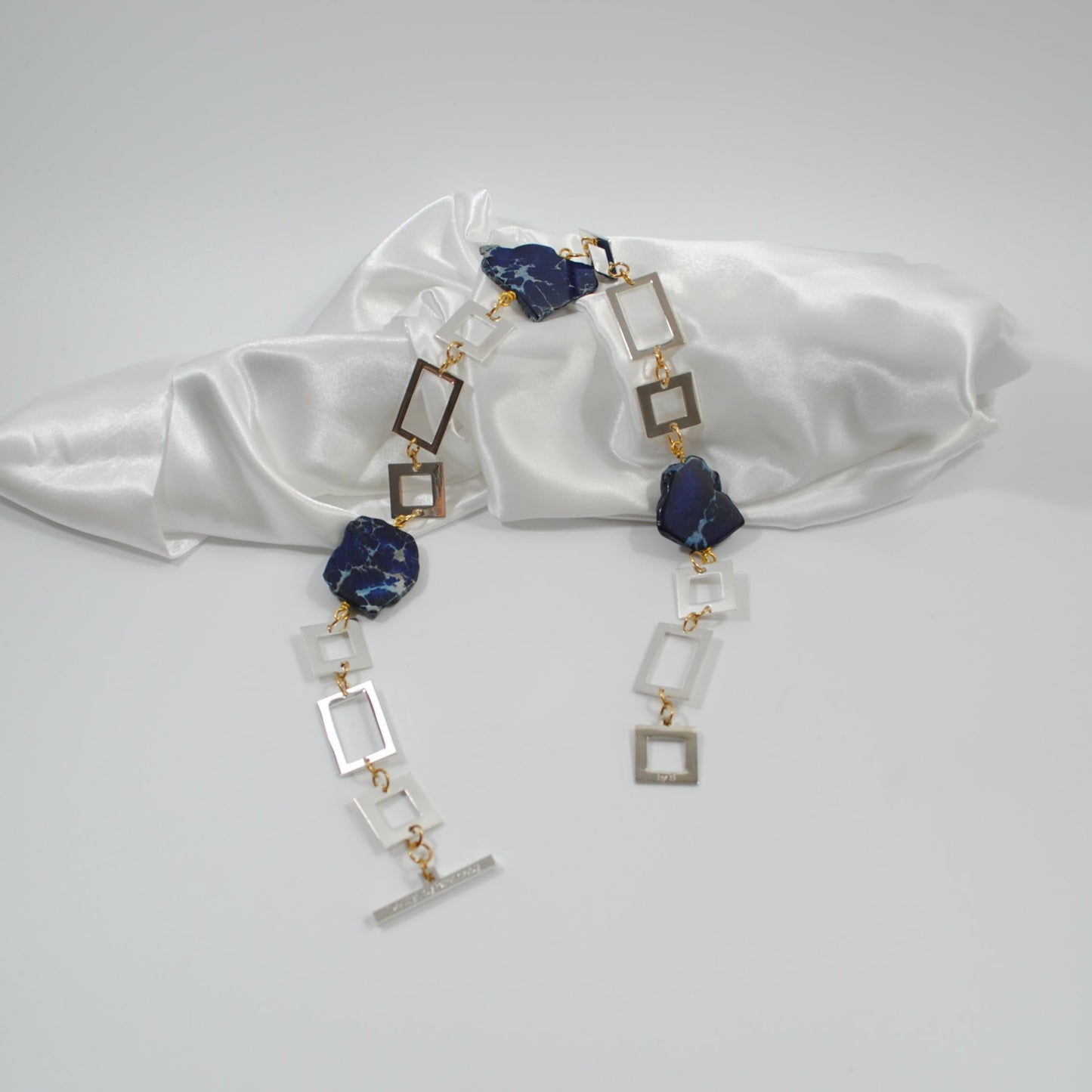 kort halsband design by brandeby