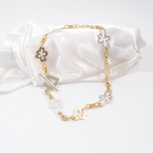 kort halsband handgjort unikt silver och guld detaljer design by brandeby