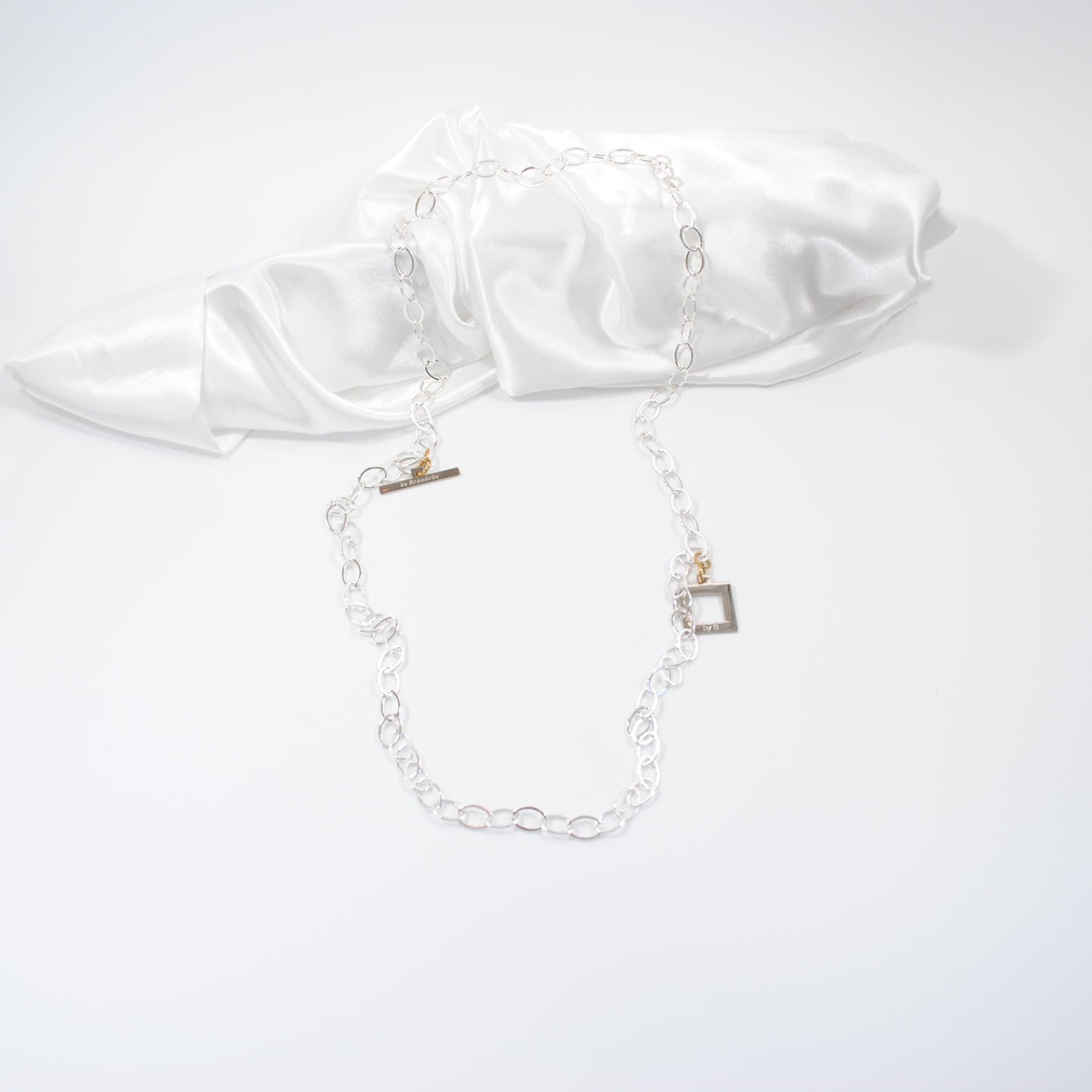 Classy Halsband - Design by Brandeby
