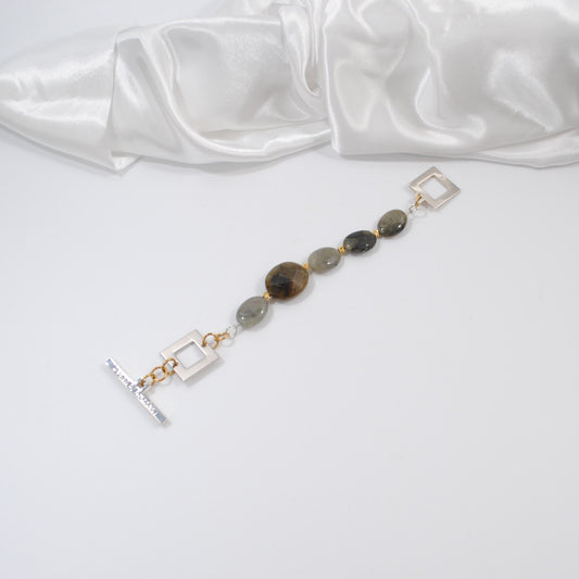 unikt handgjort armband äkta ädelsten design by brandeby