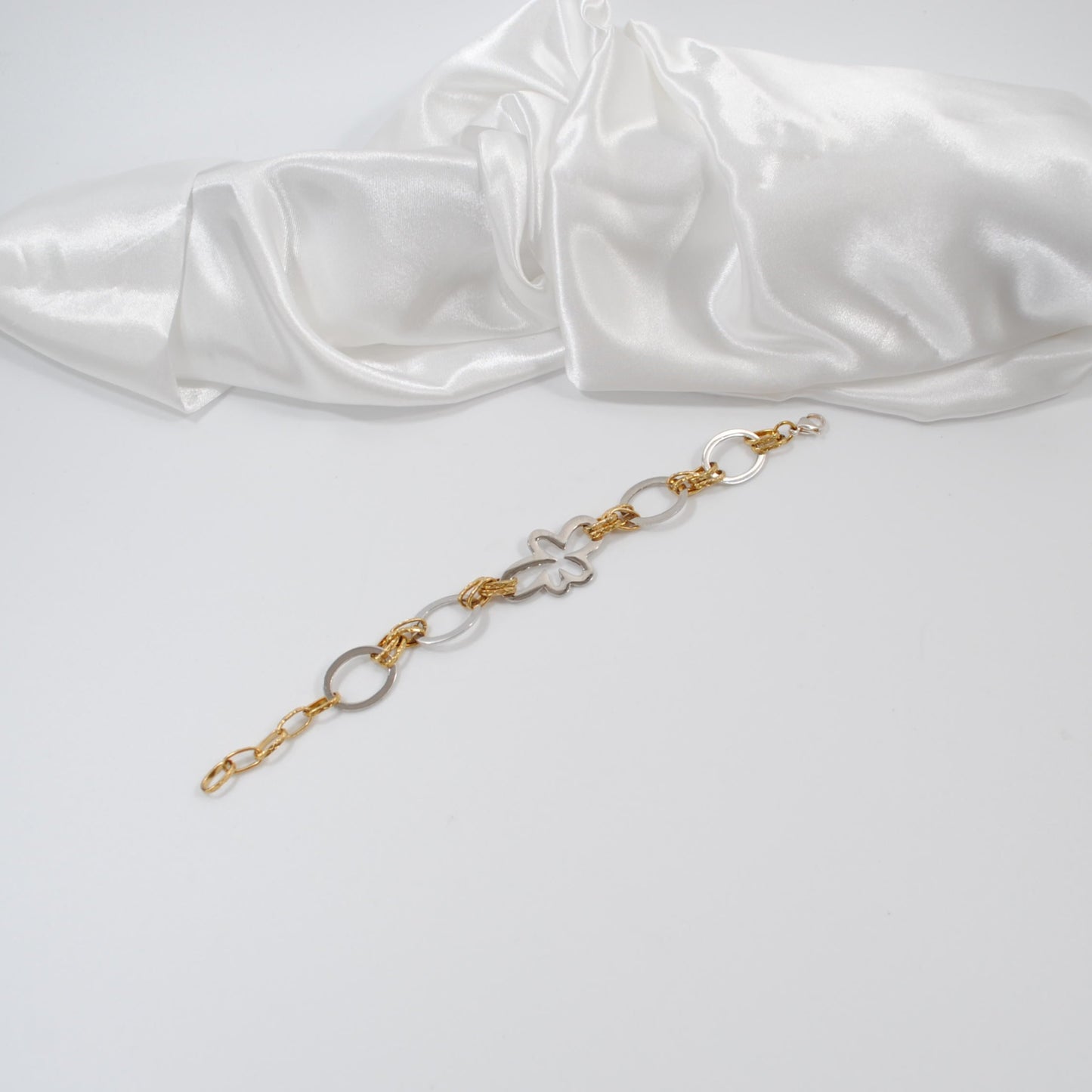 armband i guld silver blomma i silver design by brandeby
