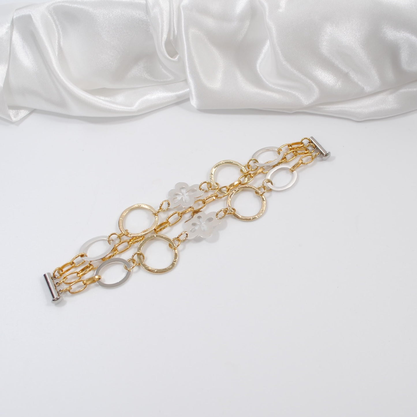 Glam Gold Armband - Design by Brandeby