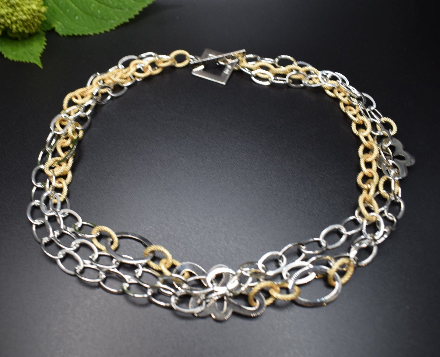 The One halsband