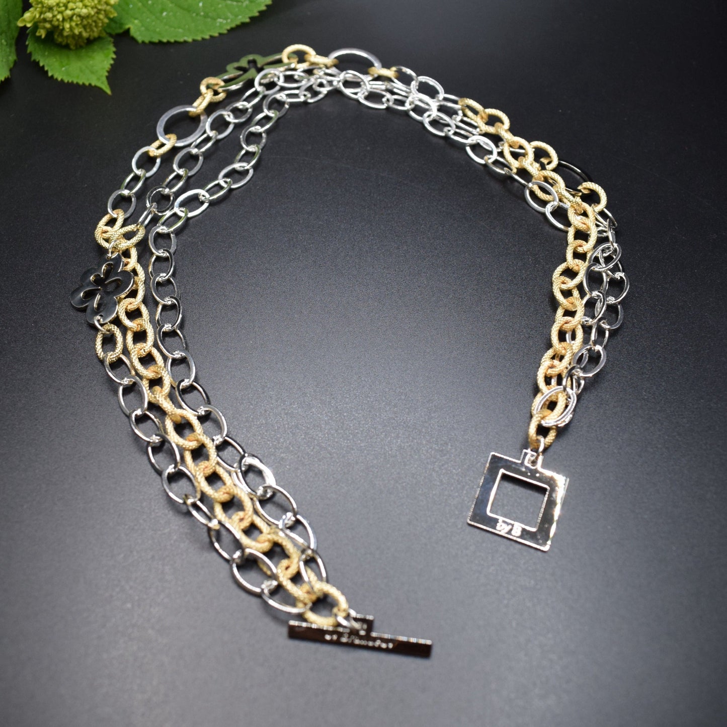 The One halsband