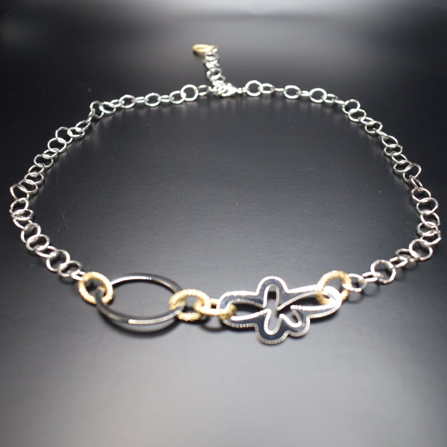 Vackra hjärt halsband
