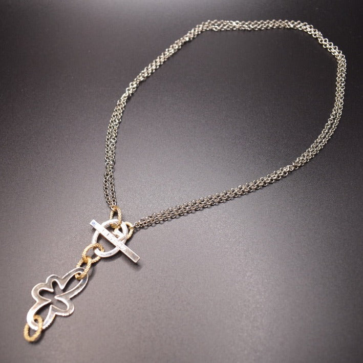 Halsband Touch of flower blomma och kedja med gulddetaljer
