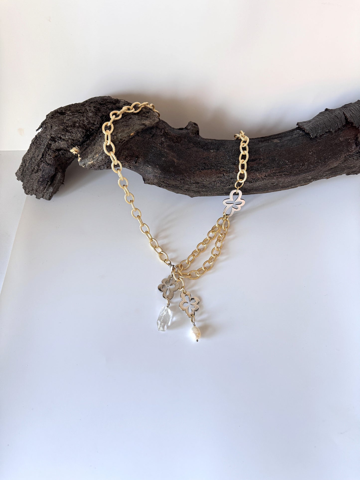 Gold Elegance Halsband Design by Brandeby