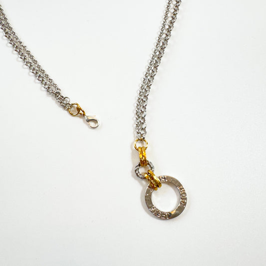 Halo Fight – Handgjort långt halsband med gulddetalj | Design by Brandeby