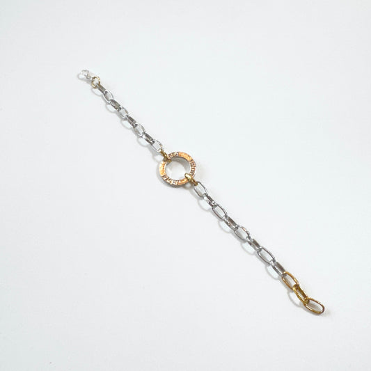 Link Fight – Handgjort armband i silver och guld | Design by Brandeby