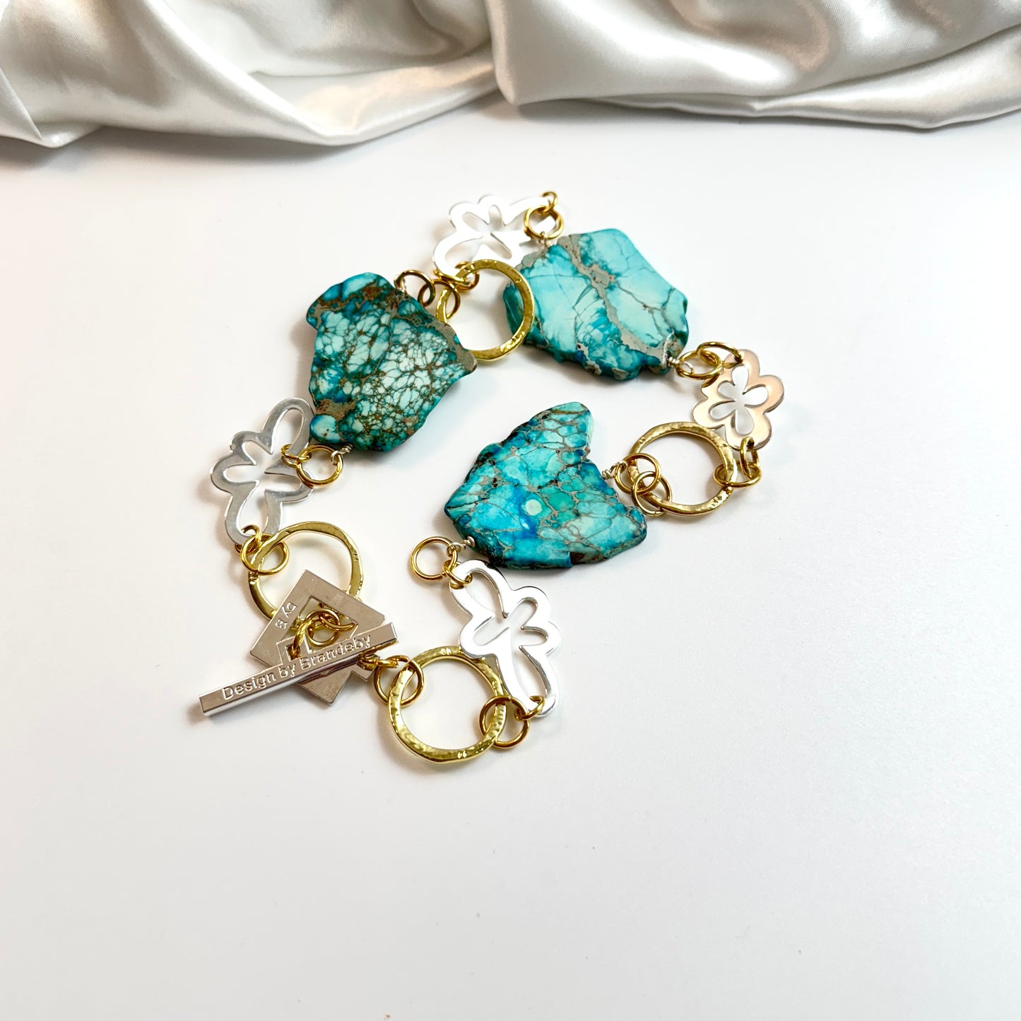 Lagoon Whisper Halsband - Design by Brandeby