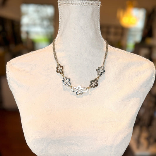 Dream Of Flower Halsband Design by Brandeby