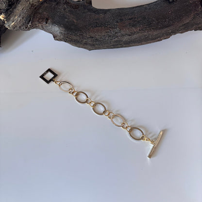 Circle of Life Armband – En Symbol för Balans och Harmoni Design by Brandeby