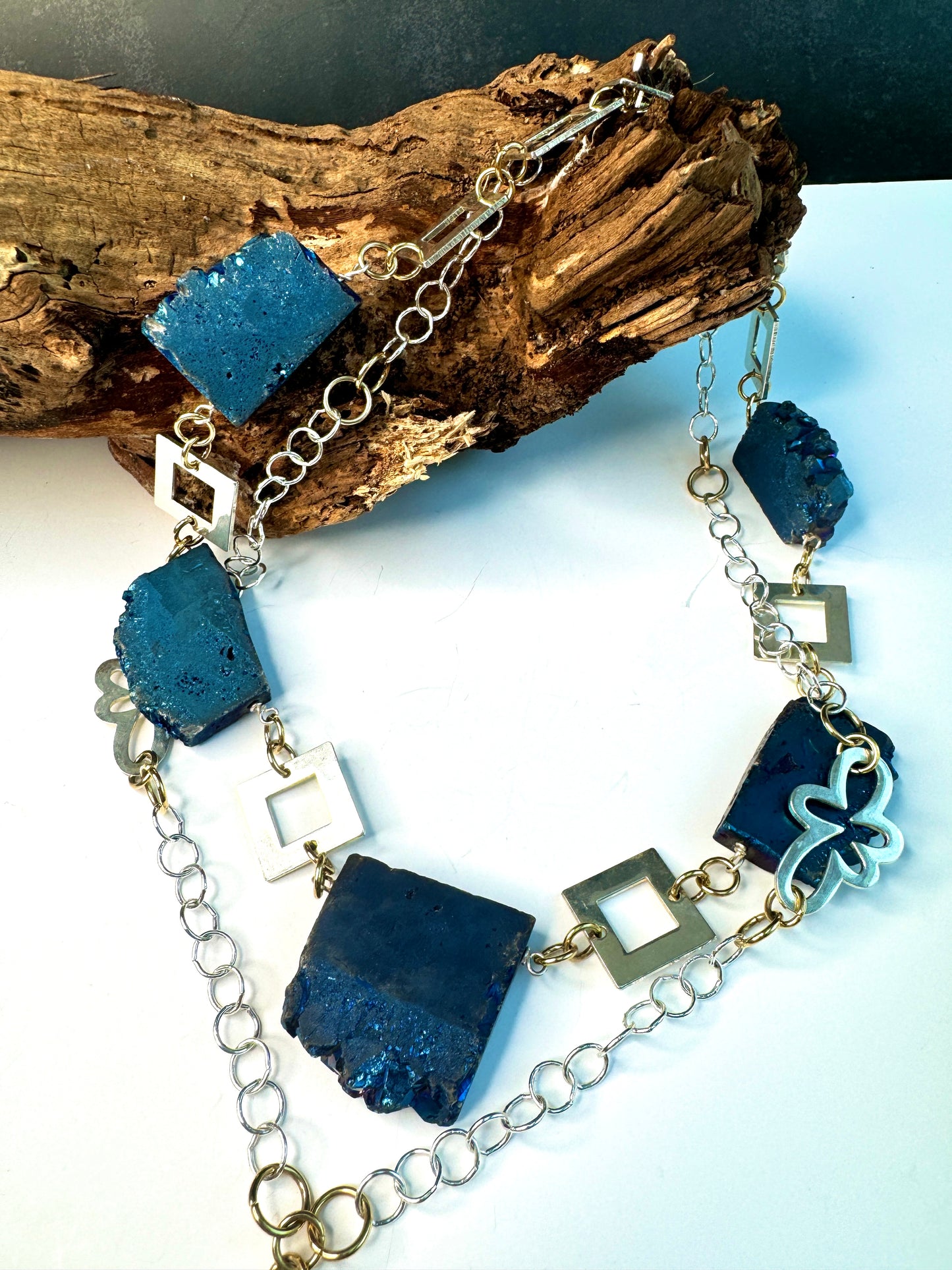 Blue Quartz Flower Halsband