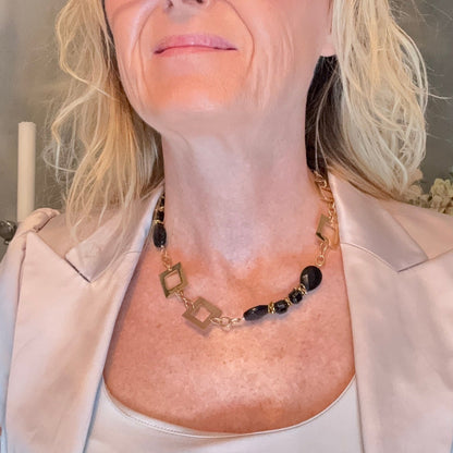 Shadow of Gold Halsband Obsidian & Agat Guld - Design by Brandeby lyxig elegant halsband