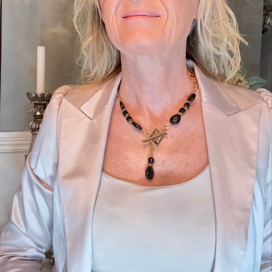 Shadow of Gold Halsband Obsidian & Agat Guld - Design by Brandeby handgjort i sverige limited edition
