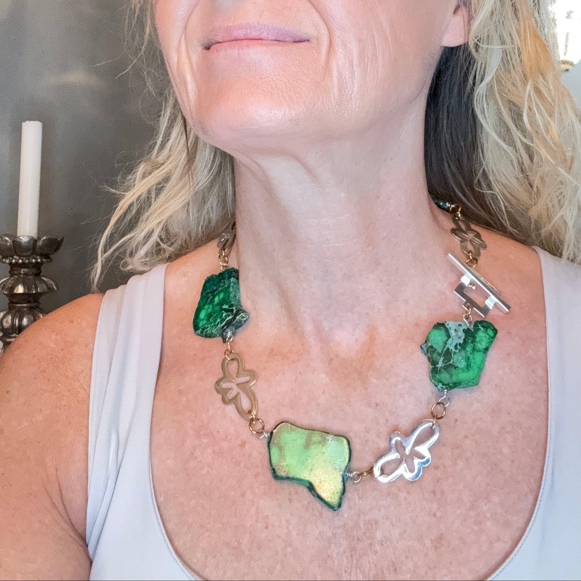 Green Harmony Halsband – Gröna Imperial Jasper & Guld | Design by Brandeby