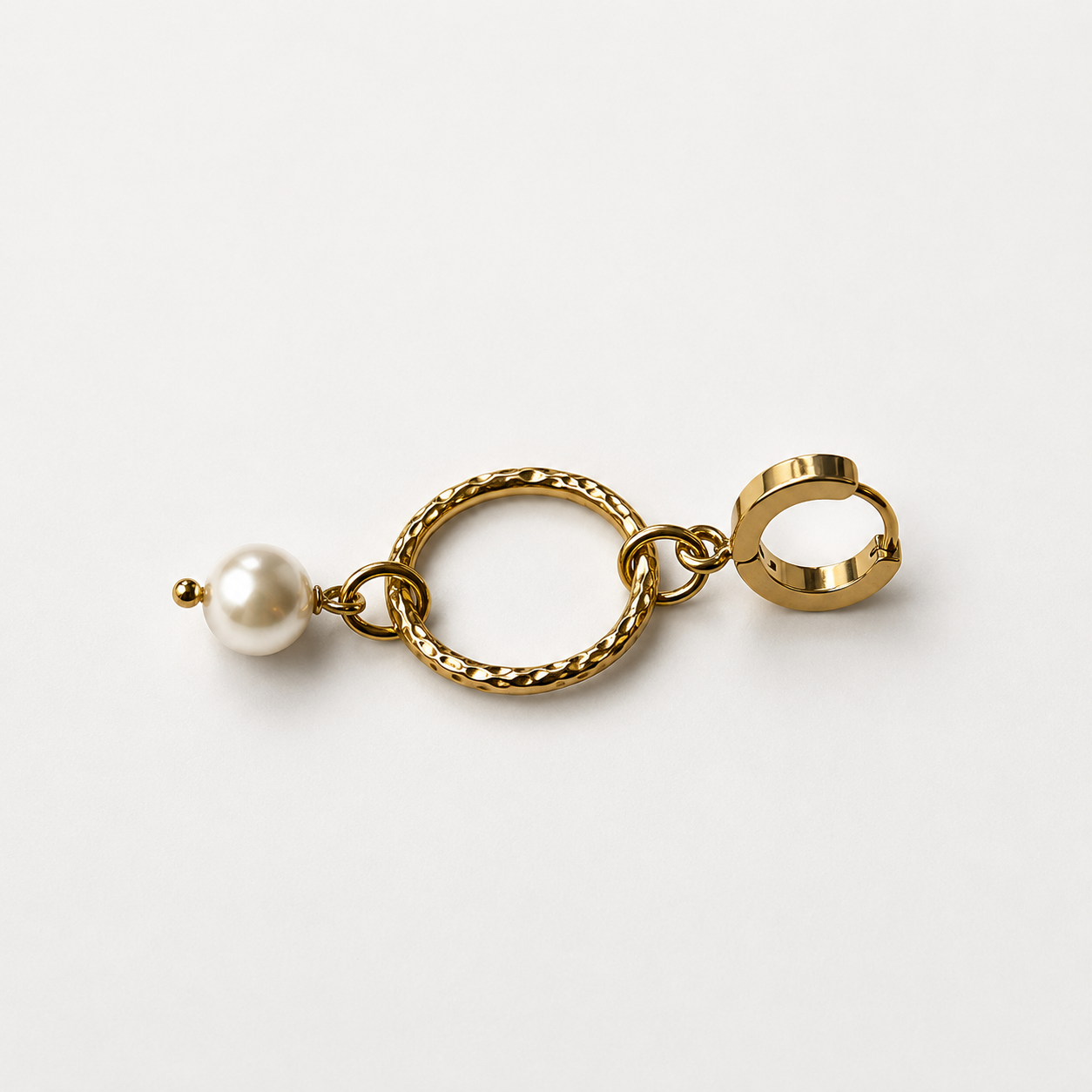 Pearl Circle Örhängen Guld | Design by Brandeby