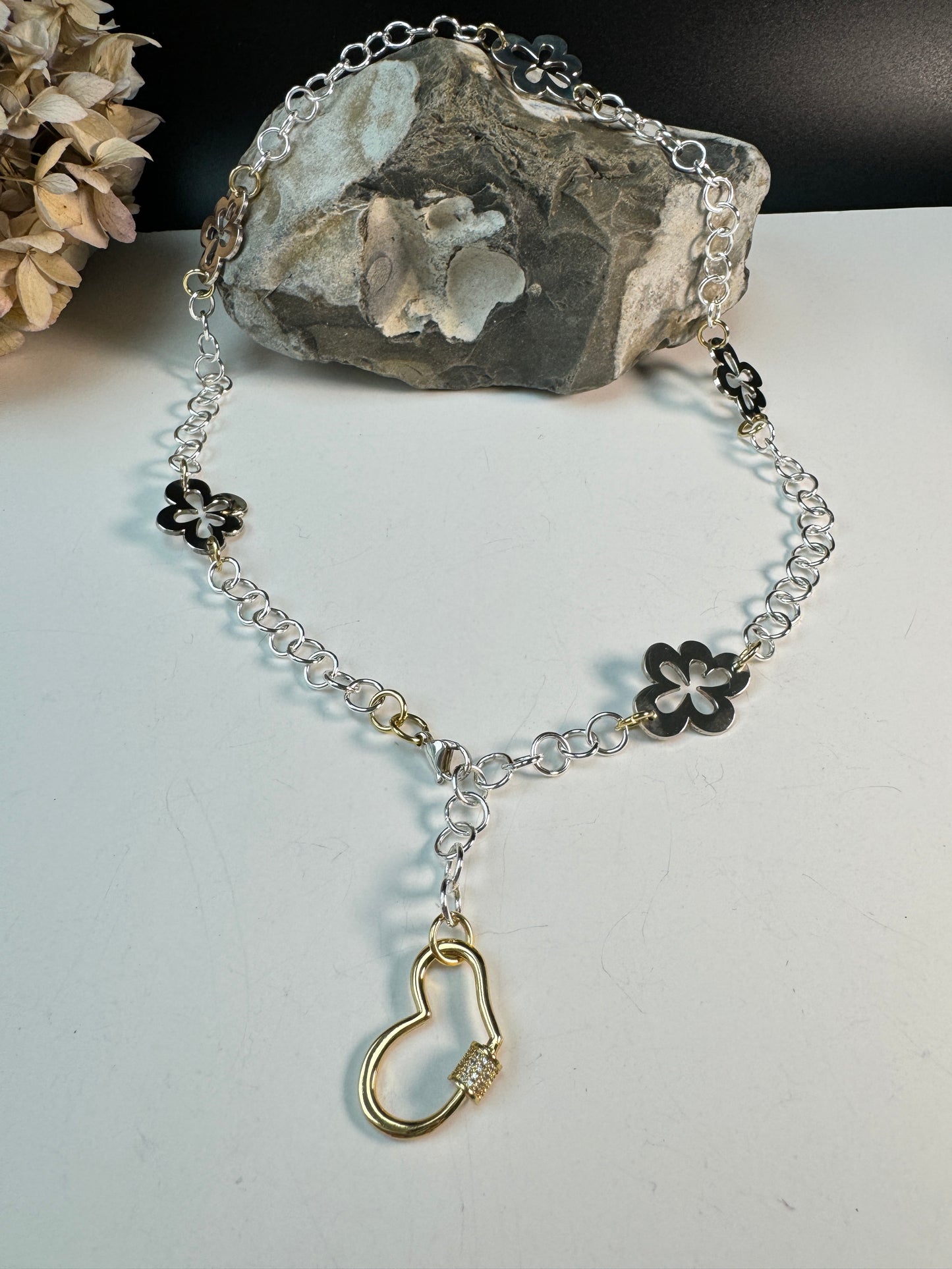 Silver Flower Halsband