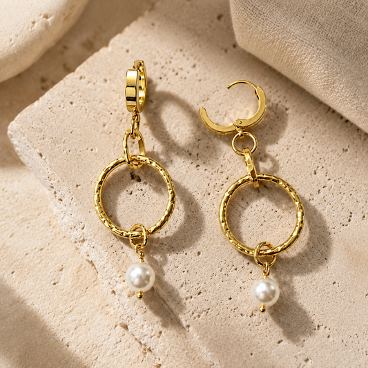 Pearl Circle Örhängen Guld | Design by Brandeby