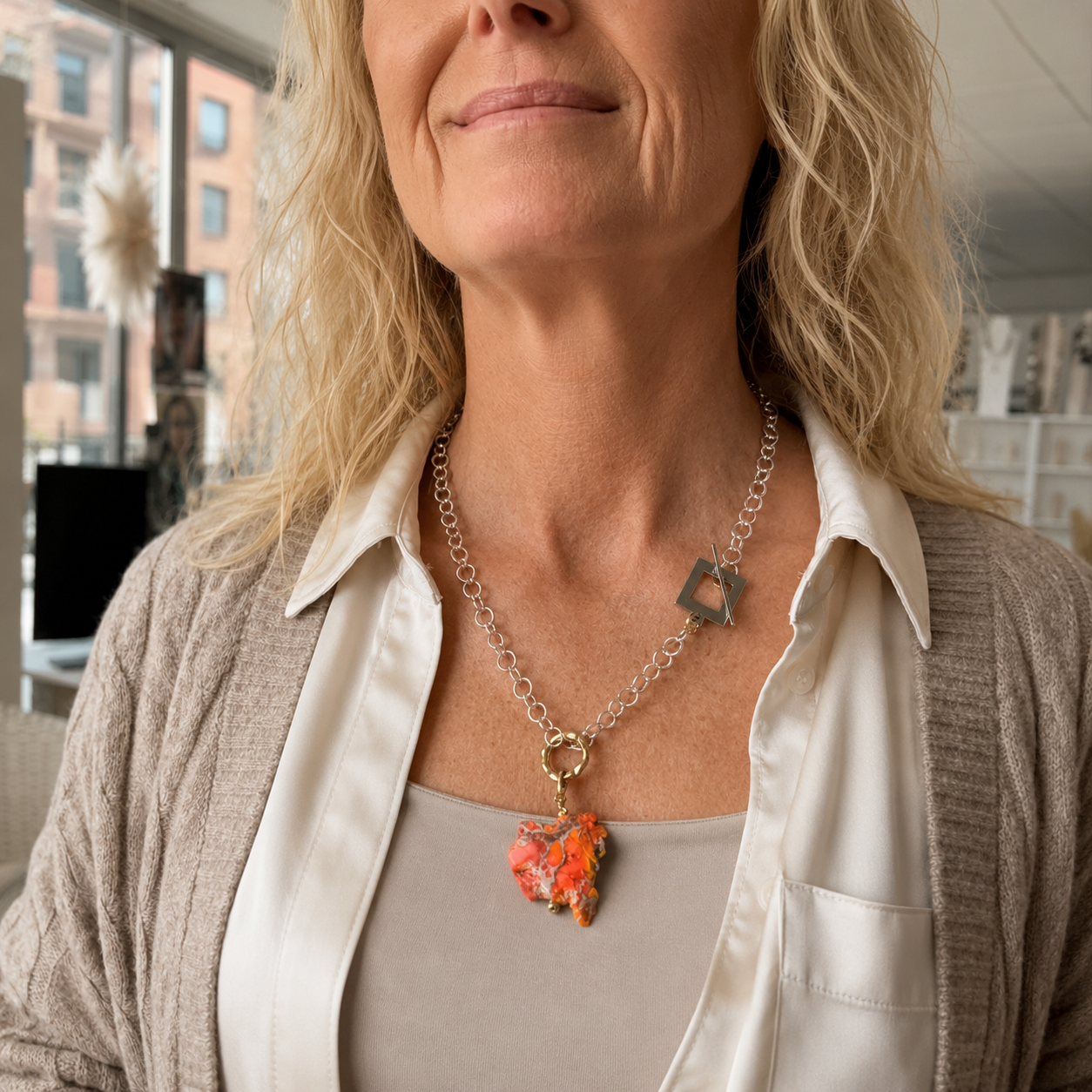 Komplett smyckesset med Silver Rollo-kedja och hänge i 18K guld PVD med äkta Imperial Jasper. Handgjort i Sverige. Spara 190 kr jämfört med separat köp. designbybrandeby