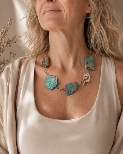 Royal Ocean Halsband – Turkos imperial jasper i statement-design