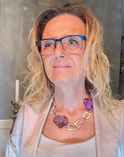 Exklusivt Royal Purple Halsband med lila imperial jasper, sterling silver och 24k guld. Kort halsband 52 cm. Limited edition från Design by Brandeby. svensk design