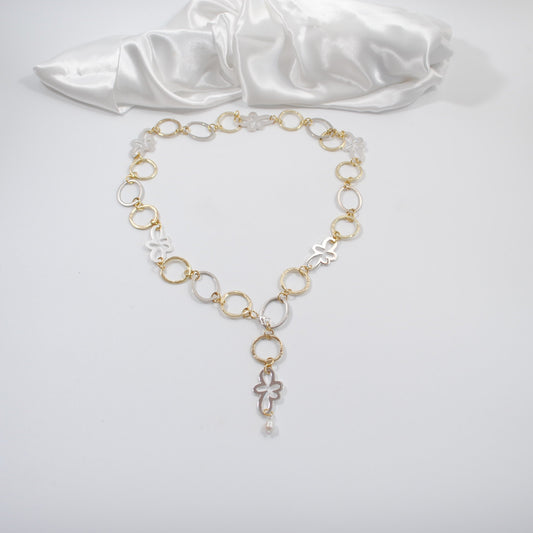 lyxigt handgjort unikt flexibelt halsband med guld och silver detaljer design by brandeby