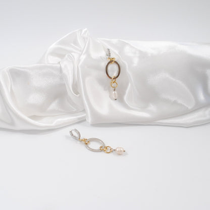 Elegant Pearl Earrings - Design by Brandeby