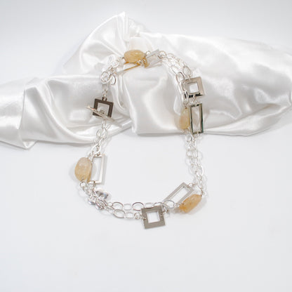 handgjort unikt halsband i silver med citriner ädelstenar design by brandeby