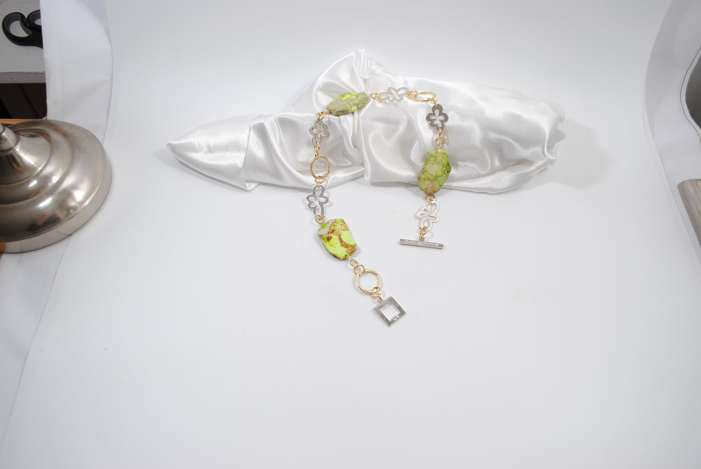 Jade Whisper Halsband