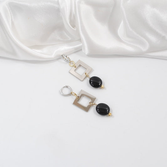 eleganta lyxiga örhänge i svart onyx handgjorda unika smycken design by brandeby