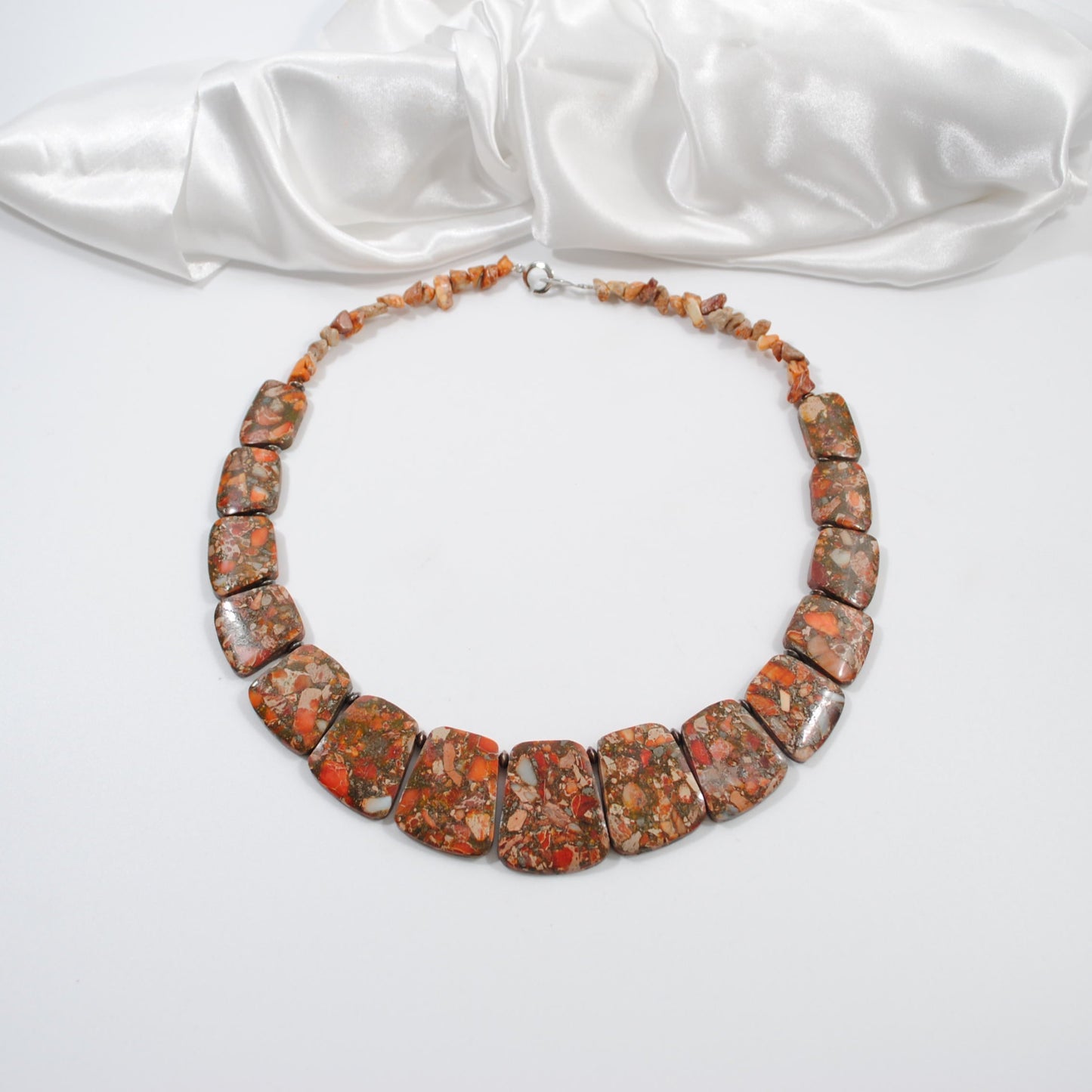 kort halsband imperial jasper äkta ädelsten sterling sivler chanel knäppning design by brandeby