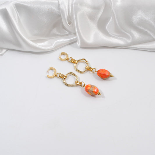 unika eleganta handgjorda örhänge i orange ädelsten guld ringar unika design by brandeby