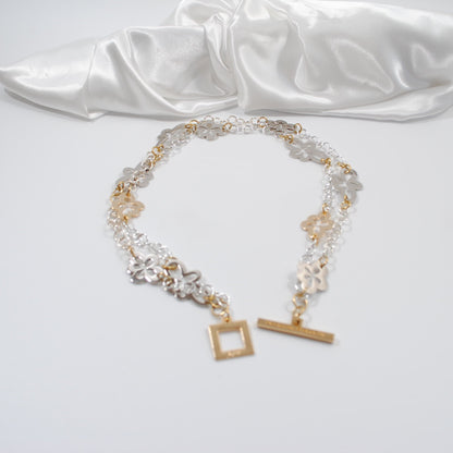 flexibelt halsband bär det kort eller långt guld silver blommor med silver kedja design by brandeby