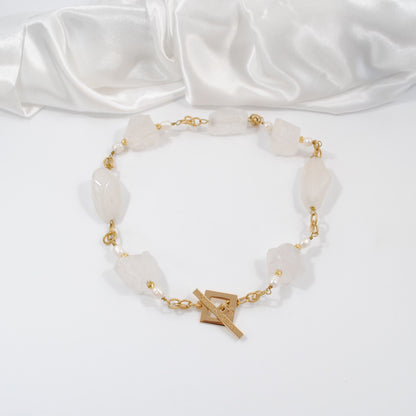 kort halsband äkta ädelsten bergkristall design by brandeby