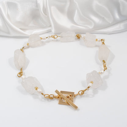 Unique Crystal Design Halsband - Design by Brandeby