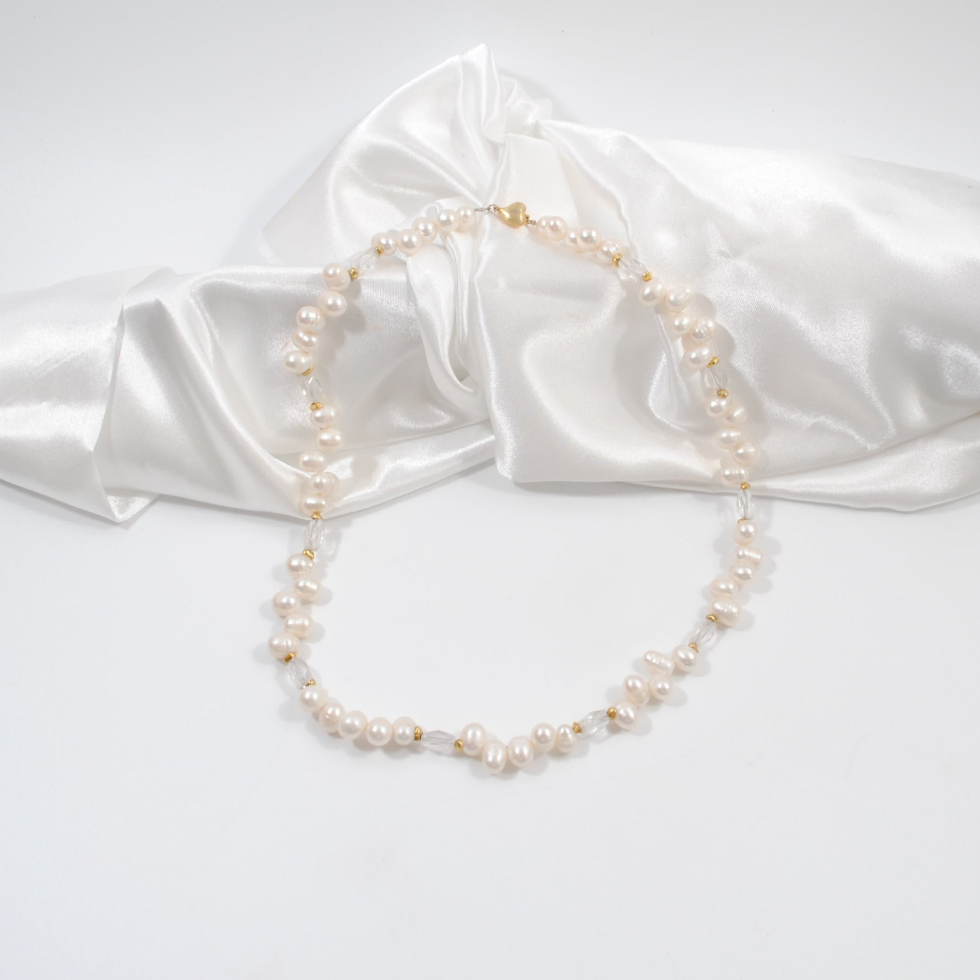 elegant halsband lyxigt limited edition design by brandeby