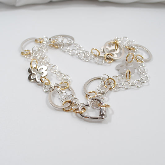 Luxury Gold Heart Halsband - Flexibelt Silver & Guld | Design by Brandeby unikt flexibelt halsband