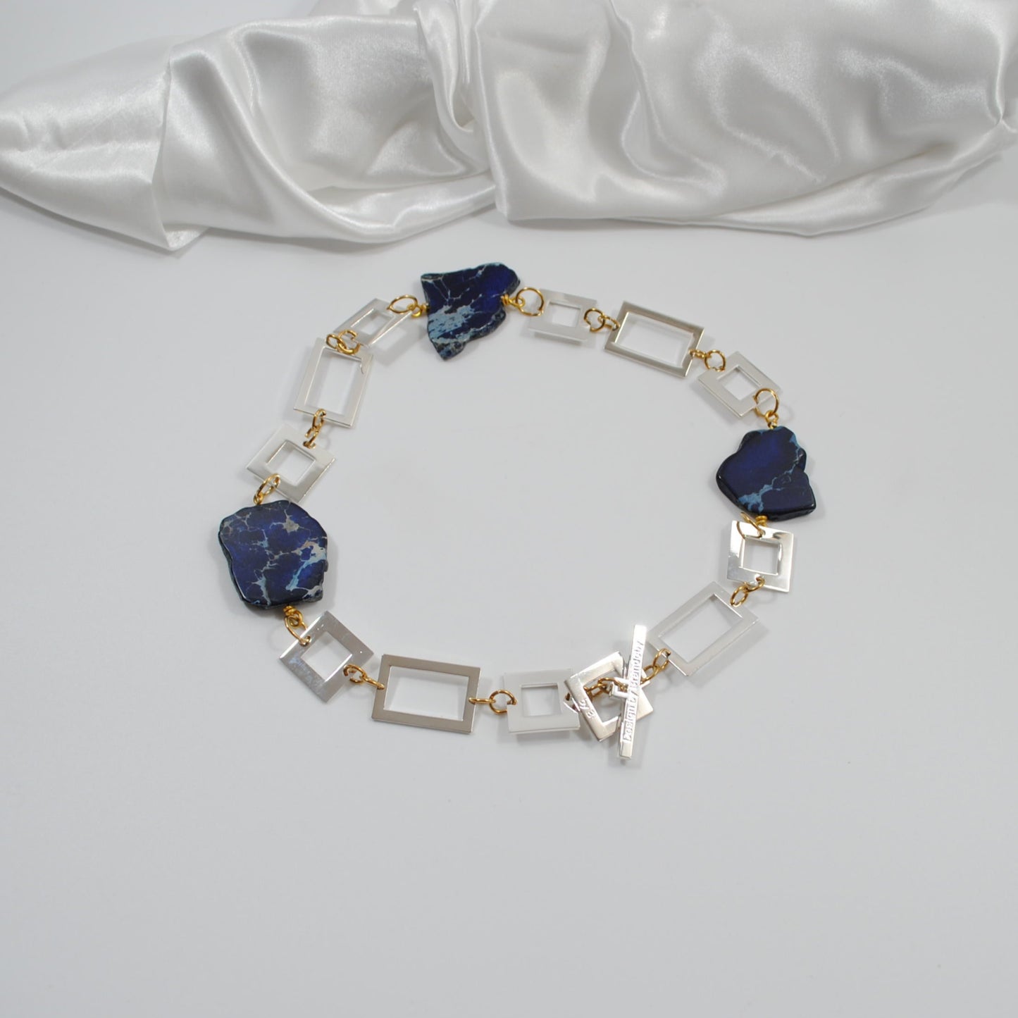 äkta imperial jasper ädelsten blått kort halsband design by brandeby
