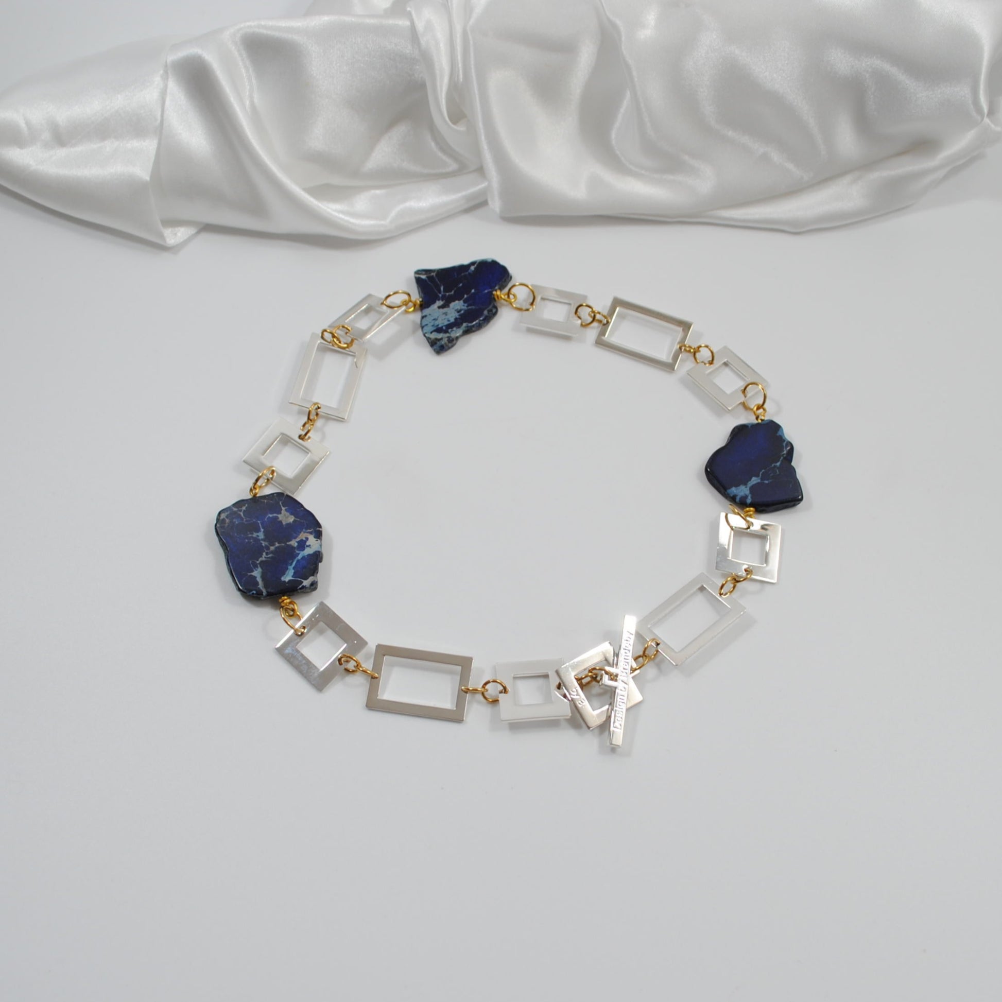 äkta imperial jasper ädelsten blått kort halsband design by brandeby