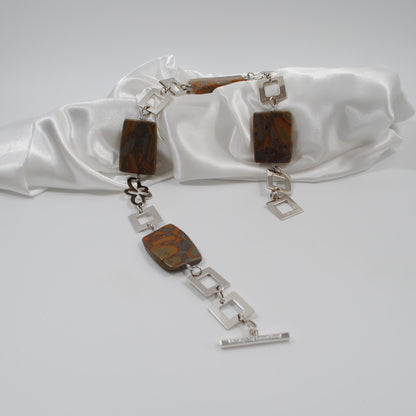 fyrkanter blommor äkta ädelsten kort halsband design by brandeby