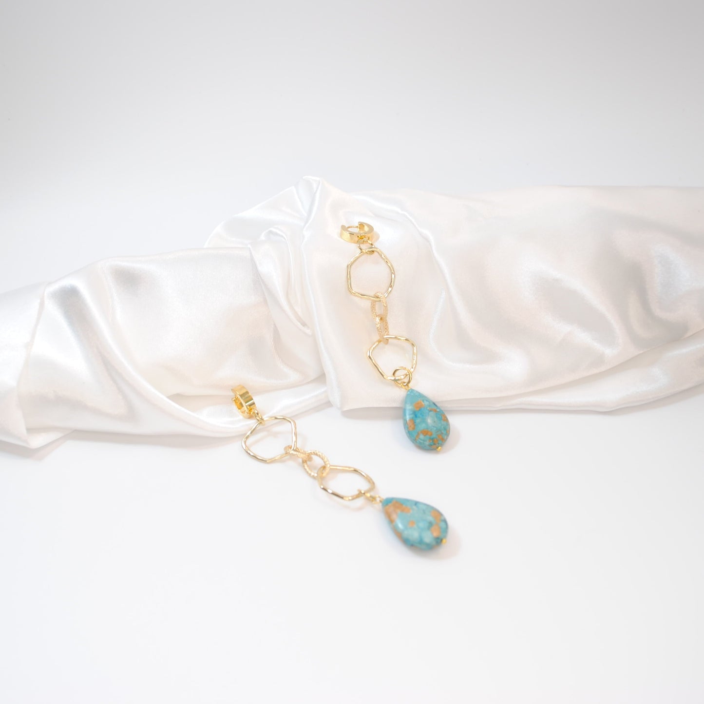 Blue Turquoise Örhängen - Design by Brandeby