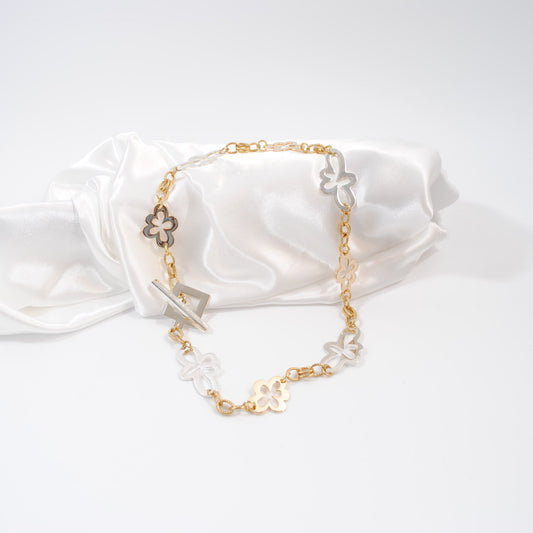 kort halsband handgjort unikt silver och guld detaljer design by brandeby