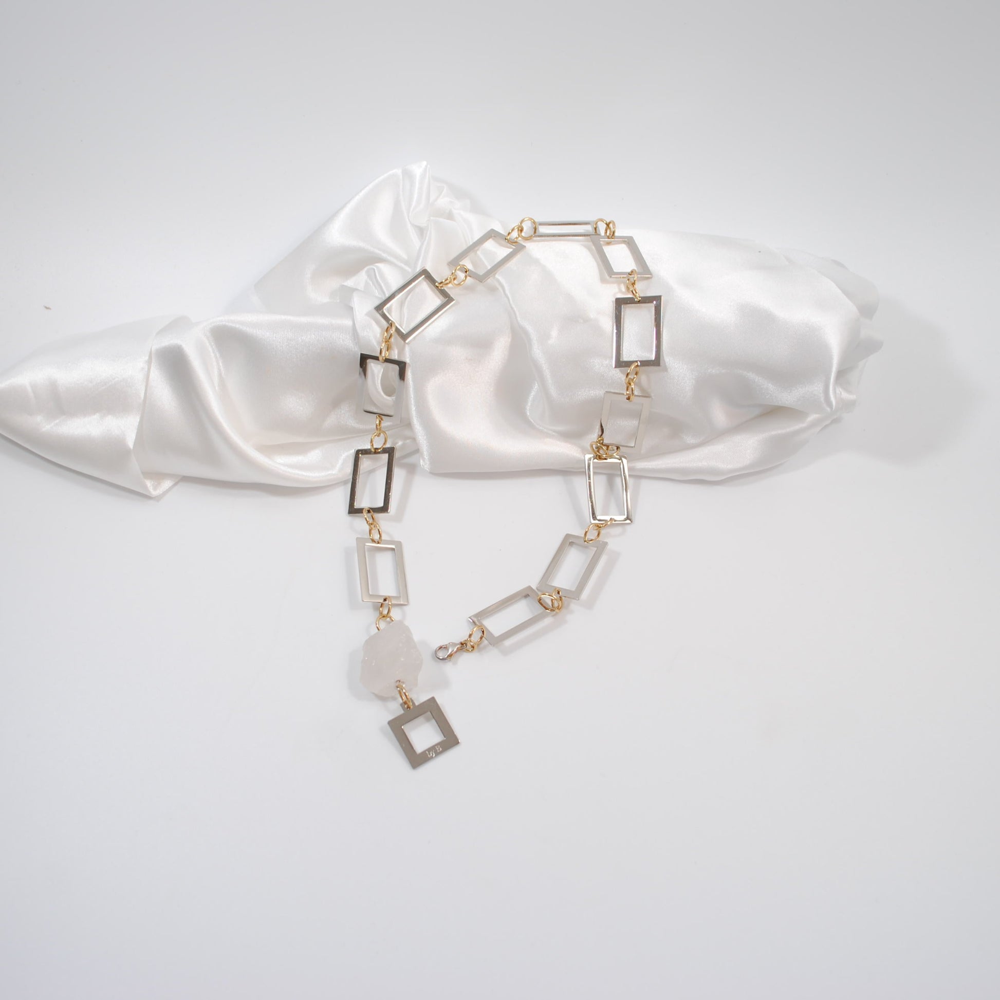 design by brandeby