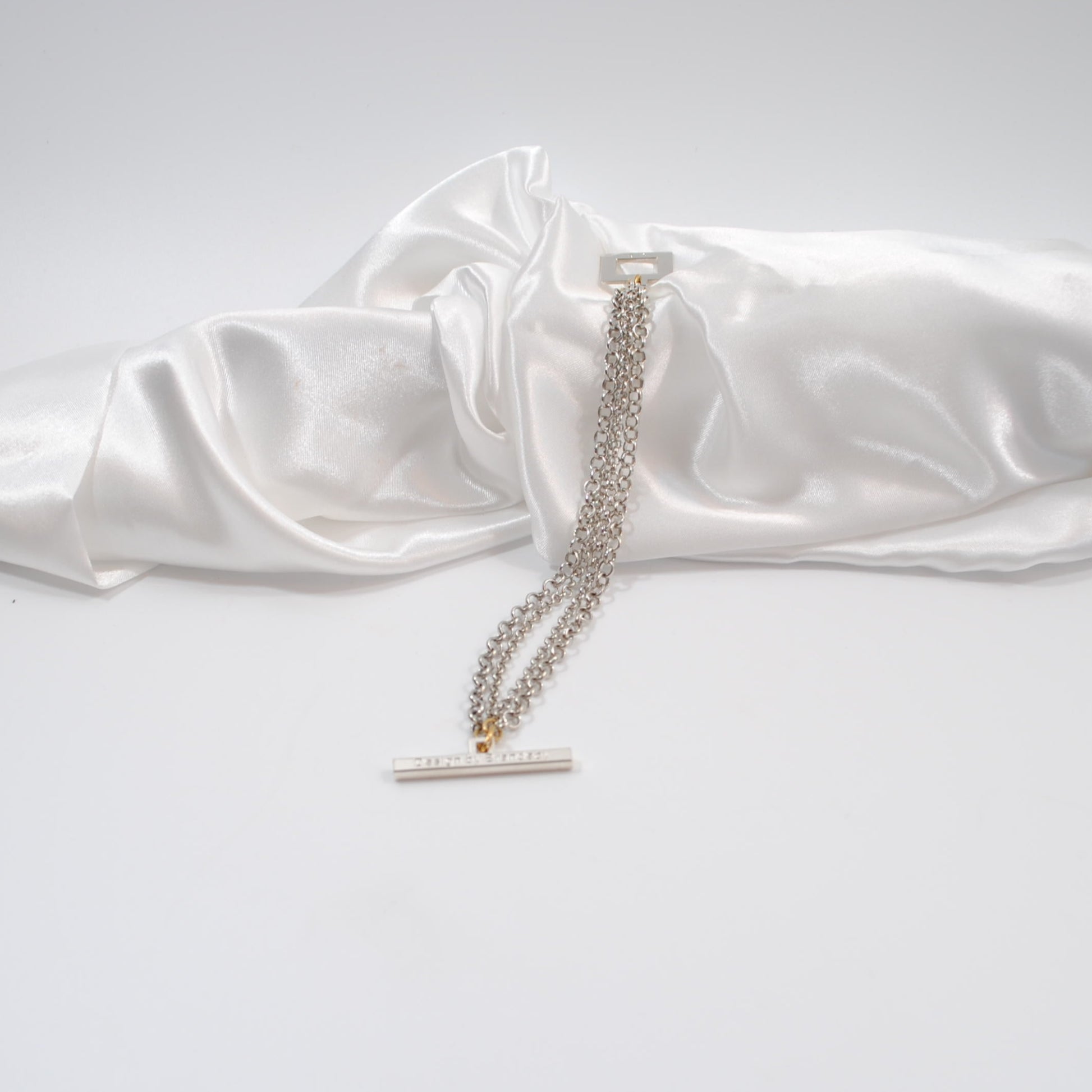 design by brandeby