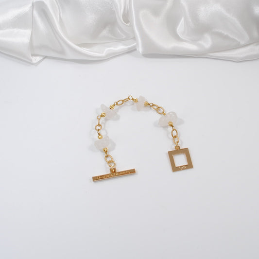 lyxigt armband i guld double rå bergkristall design by brandeby