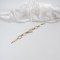 armband i guld silver blomma i silver design by brandeby