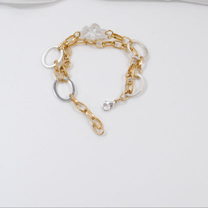 The Flower Armband - Design by Brandeby