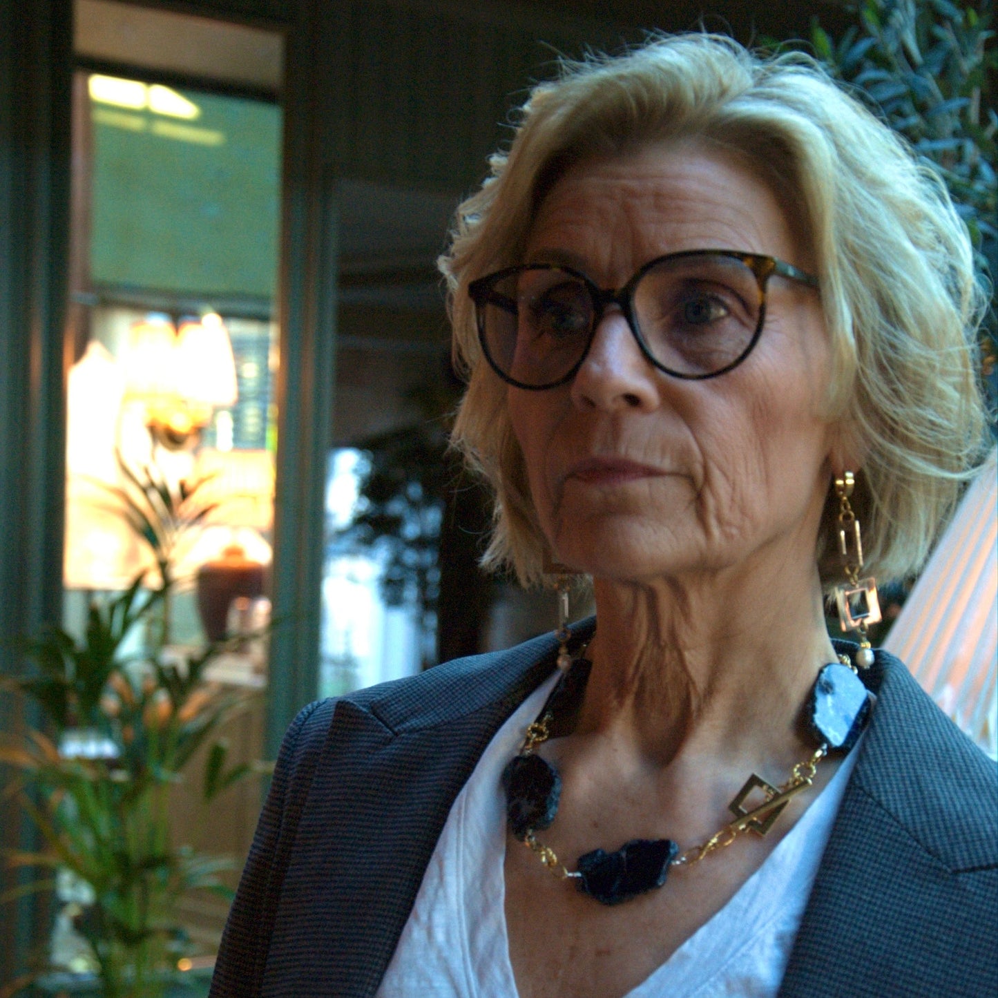 The Royal Blue Halsband